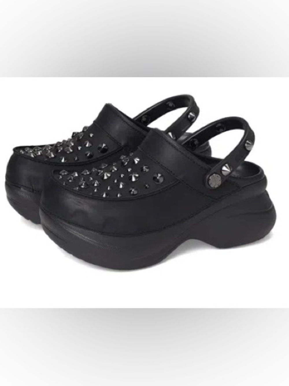 CROCS (Classic Bae) Black Studded Classic Clog